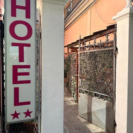 Hotel Mercurio Milán Exteriér fotografie